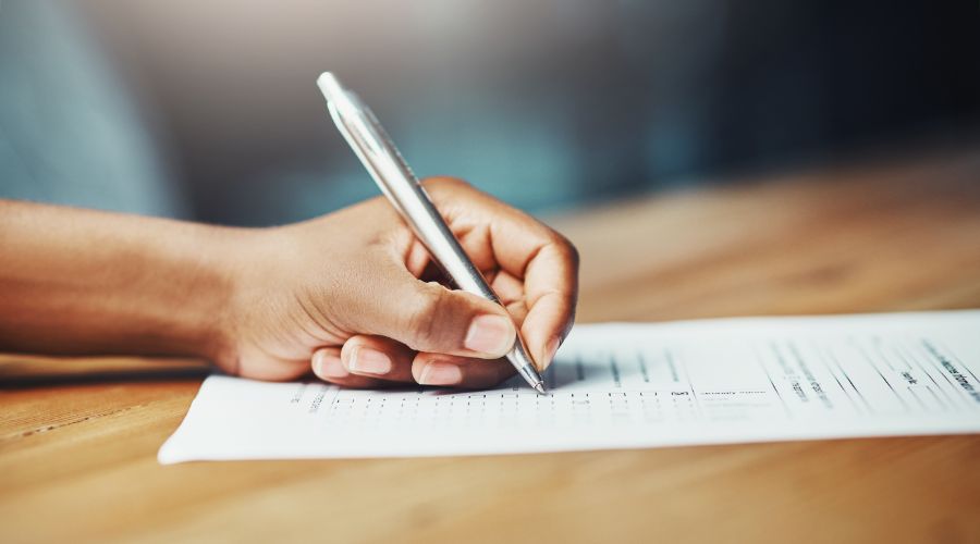 Worker completing an employee satisfaction survey